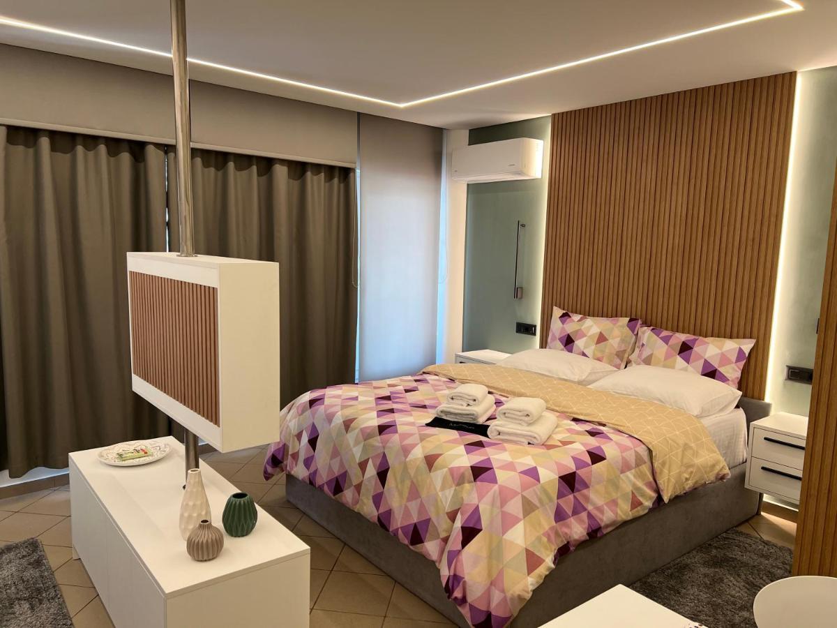Nafpaktos-Luxury Suite ภายนอก รูปภาพ