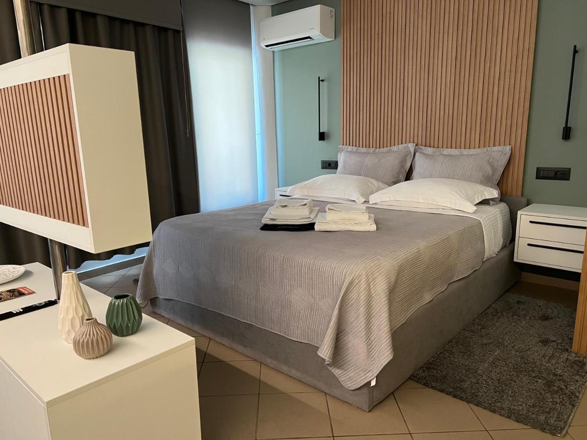 Nafpaktos-Luxury Suite ภายนอก รูปภาพ